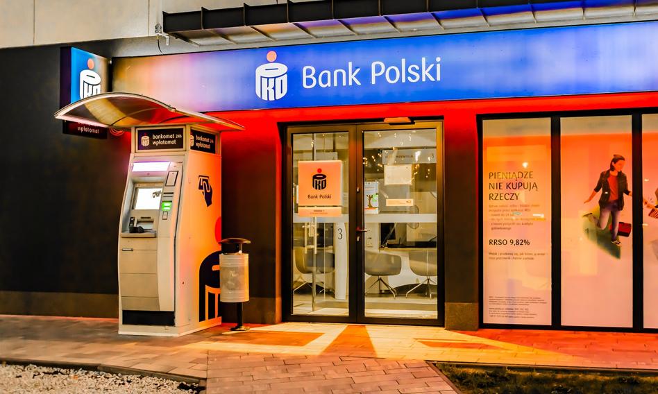 PKO Bank Polski zablokuje dostęp do kont. Część klientów musi dostarczyć jeden dokument