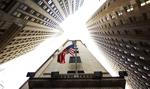 Zapaść rynków wschodzących i spadki na Wall Street