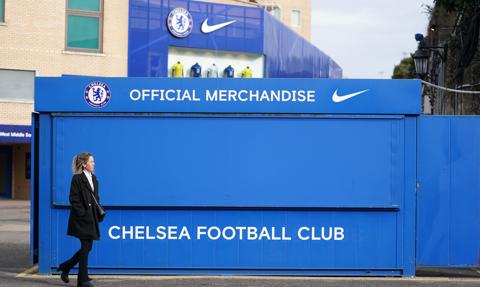 Pieniądze ze sprzedaży Chelsea mają trafić na Ukrainę
