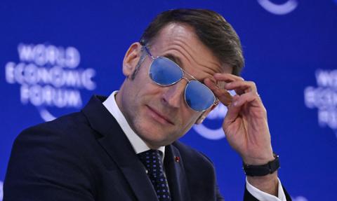 Okulary Macrona nowym hitem. Akcje producenta wystrzeliły o 70% (i wciąż rosną)