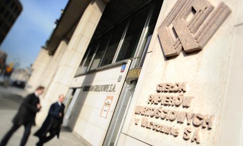 Ubywa drobnych inwestorów giełdowych