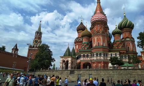 Rosja: parlament zgodził się na bezwizowy wjazd z FAN ID do końca roku