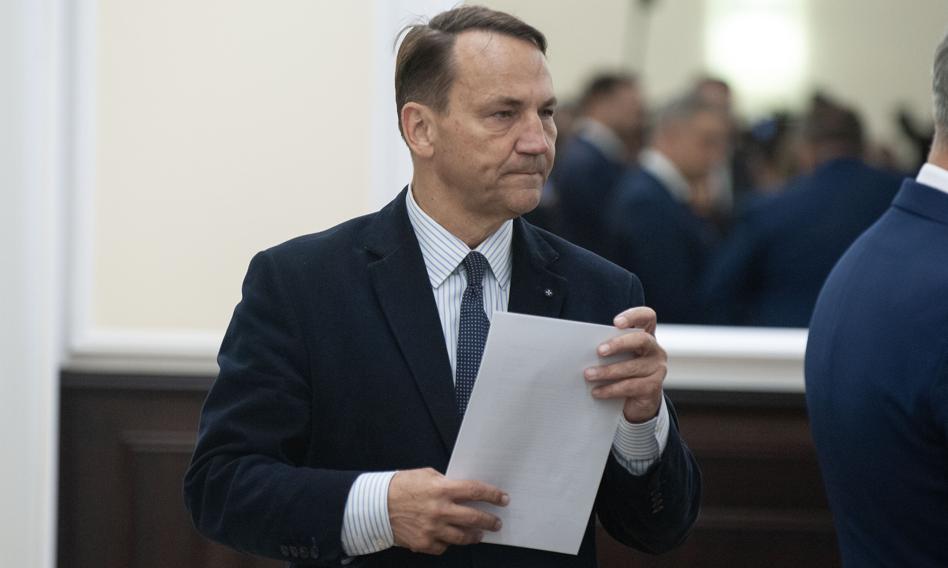 Szef MSZ: Polscy obywatele z flotylli Sumud bezpiecznie wylądowali w Atenach