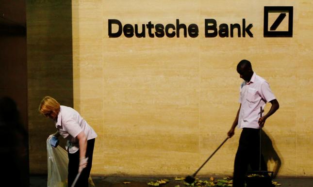 Plotki o fuzji wspierają notowania Deutsche Banku i Commerzbanku