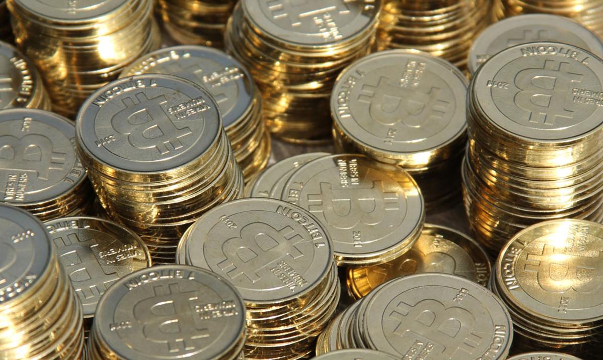Hayek - bitcoin z pokryciem w złocie - Bankier.pl