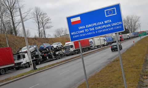Ruch na polsko-białoruskim przejściu granicznym w Bobrownikach zawieszony do odwołania