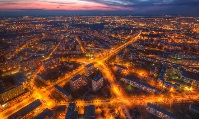 Rynek wtórny mięknie. Ceny mieszkań w dzielnicach niższe niż rok temu