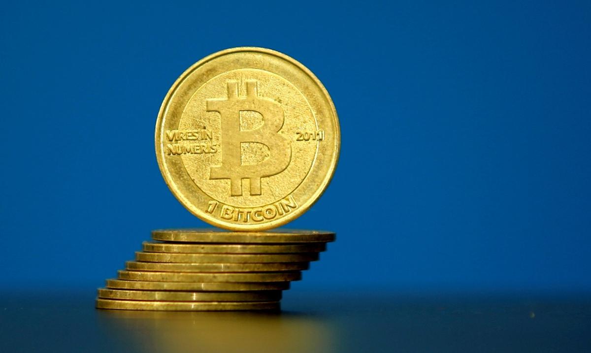 Bitcoin pokonał 10 000 dolarów - Bankier.pl