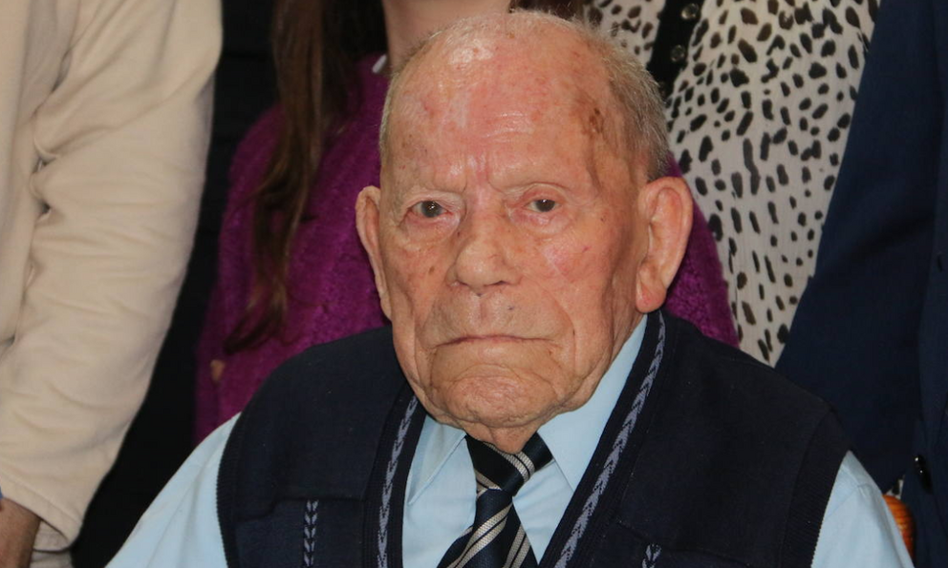 Najstarszy mężczyzna świata ma 112 lat. Przeżył dwie pandemie i wypadek lotniczy