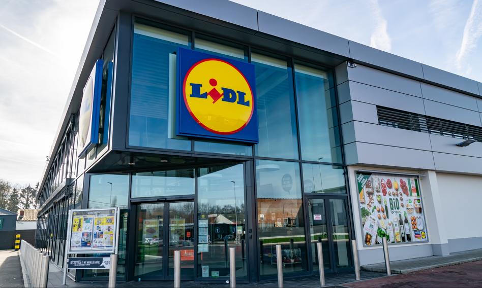 Lidl rezygnuje z jednej z usług. Ruszy dostawa do paczkomatów