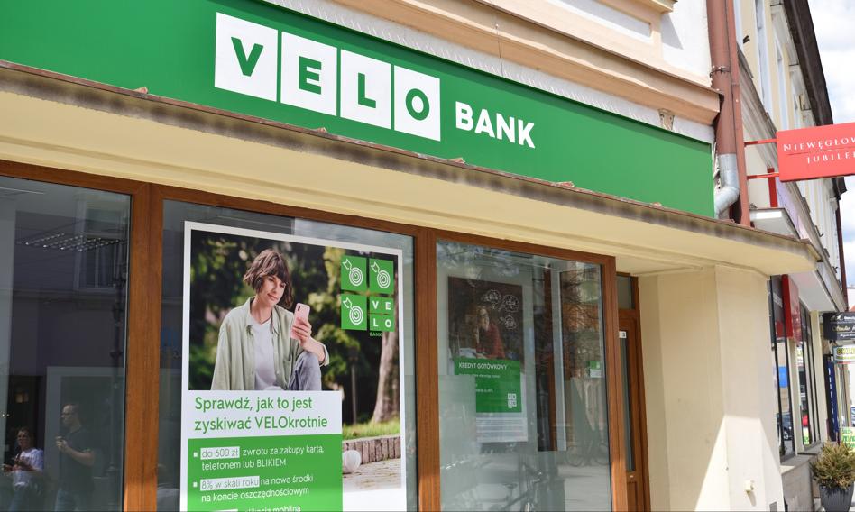 Spłacasz kilka kredytów? VeloBank proponuje konsolidację. Sprawdzamy, na jakich warunkach