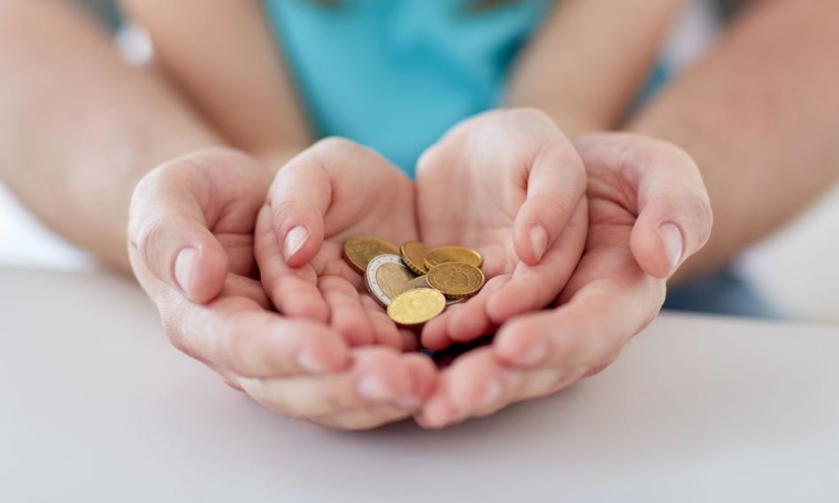 Konto dla dziecka na komunię. Coraz więcej banków ma ofertę dla najmłodszych