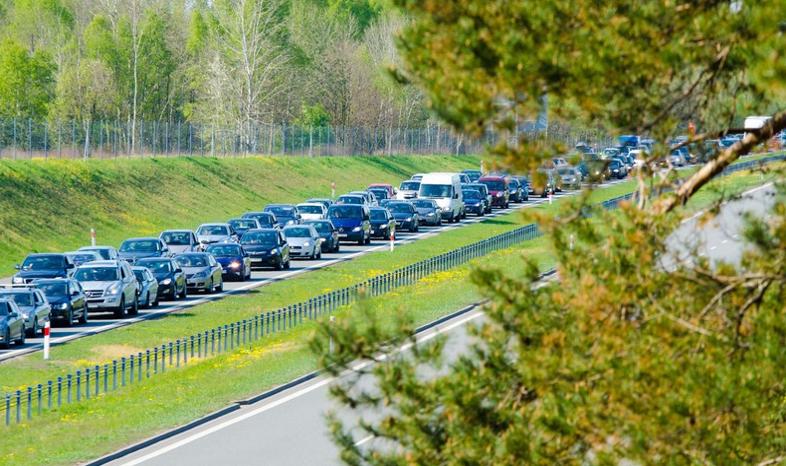 NIK krytykuje GDDKiA za brak myślenia o kierowcach przy planowaniu remontów. Korki to duże straty dla wzrostu gospodarczego