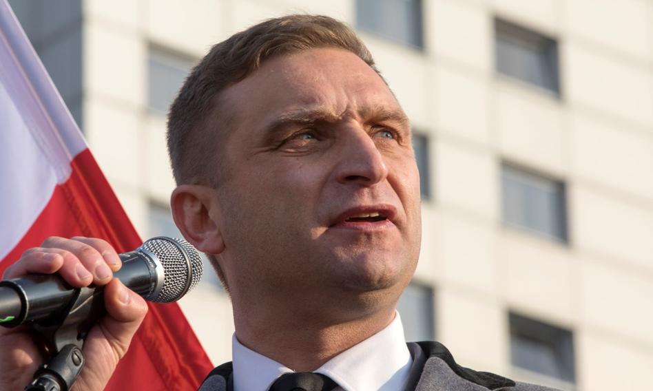 Posłowie KO: rząd sfinansował Bąkiewiczowi nieruchomości za 1,5 mln zł