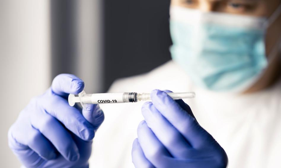 Naukowcy: Kraje z obowiązkowymi szczepieniami przeciw gruźlicy łagodniej przechodzi pandemię