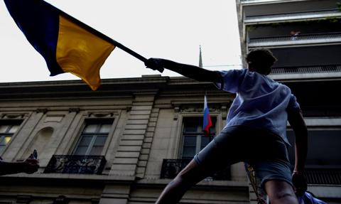 Ukraińska fantazja na giełdzie. Na GPW wzrosty po 20 proc. w reakcji na plan „pokojowy”