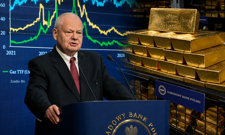 Długi świata spłacone złotem? Cena nawet 400 tys. dolarów za uncję