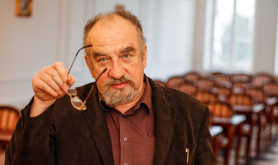 Prof. Modzelewski: Strata 400 mld zł na podatkach w latach 2008-15 to ostrożny szacunek