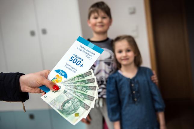 Jedzenie zamiast pieniędzy z 500+ na Podkarpaciu