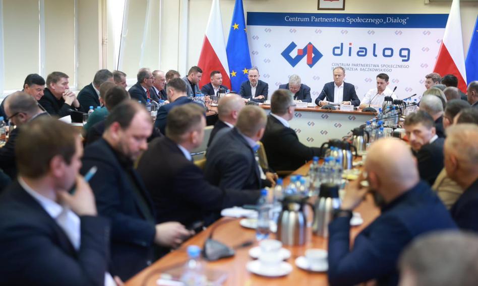 Spotkanie Tuska z rolnikami. "Trzeba będzie patrzeć premierowi na ręce i mówić sprawdzam"