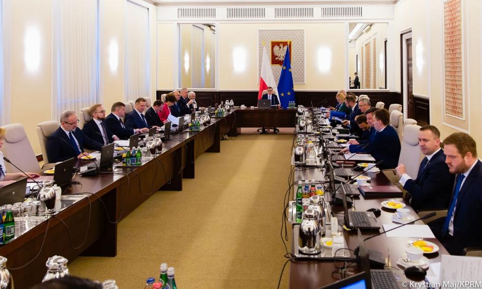 Rząd zaprezentuje projekt ustawy dot. powołania komisji weryfikacyjnej w listopadzie