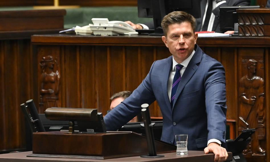 &quot;Naprawiamy Polski Ład&quot;. Projekt noweli o KAS skierowany do Komisji Finansów Publicznych