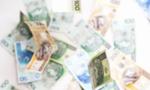 Banki podnoszą opłaty. Jest na to lekarstwo