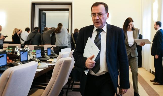 Minister koordynator służb specjalnych Mariusz Kamiński kontroluje spółki SP