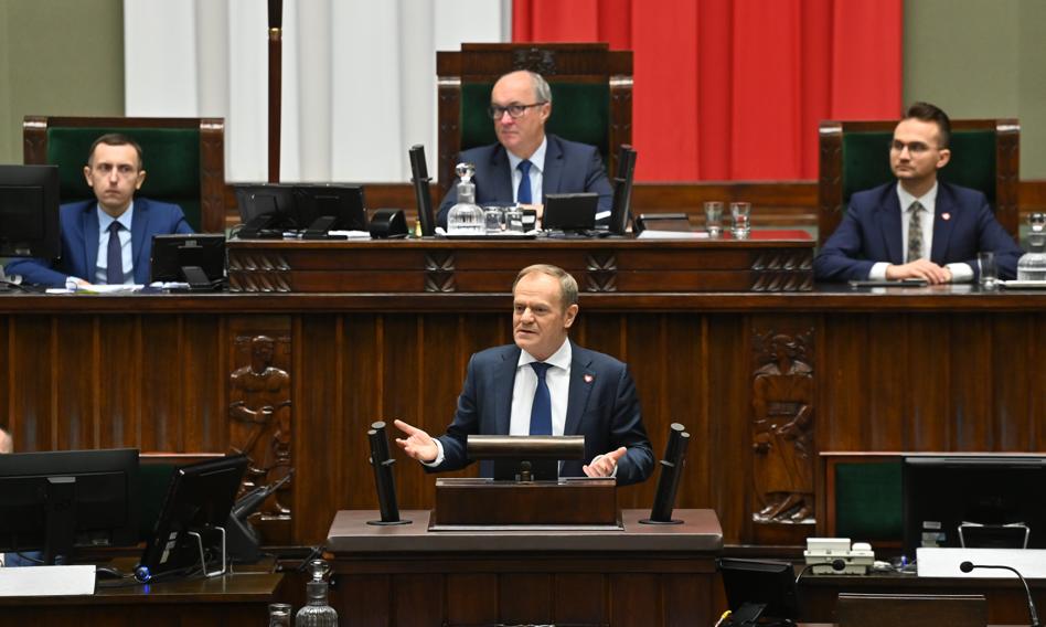 Mocne przemówienie premiera w Sejmie. "W TVP płacono miliony za propagandę i kłamstwa"
