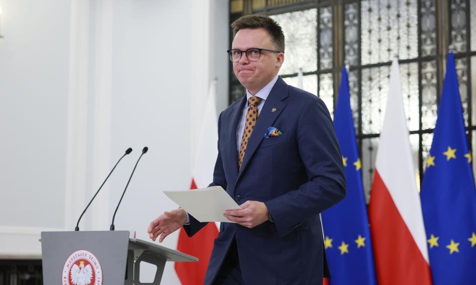 Polska2050 zagłosowała z PiS-em i Konfederacją. Hołownia tłumaczy dlaczego