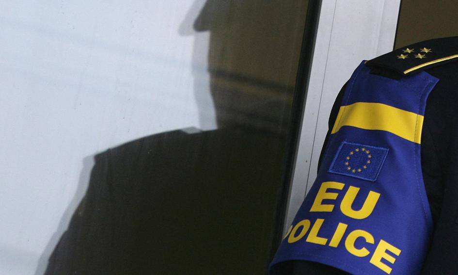 Dodatkowe siły unijnej żandarmerii ściągają do Kosowa. Trwają przygotowania do wyborów