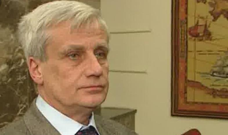 Zmarł były rzecznik prasowy MON i MSZ Piotr Paszkowski