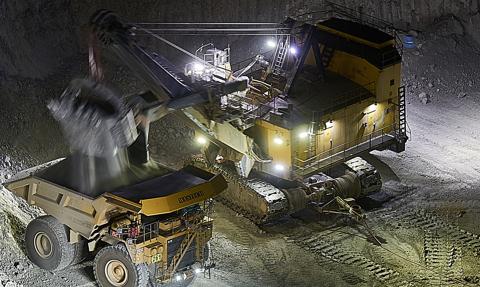 Notowania miedzi rosną w reakcji na słabszego USD