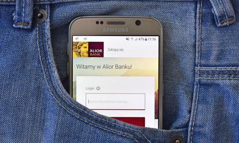 Alior Bank z nowością w aplikacji mobilnej. Docenią ją podróżujący