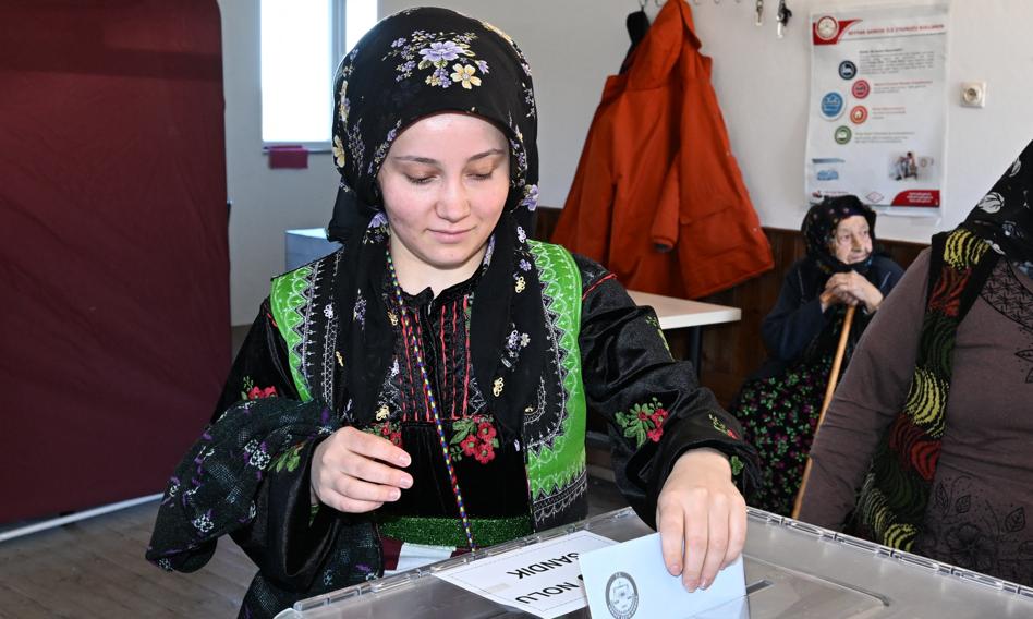 Tragiczne wybory w Turcji. Starcia, aresztowania i decydujący moment dla opozycji