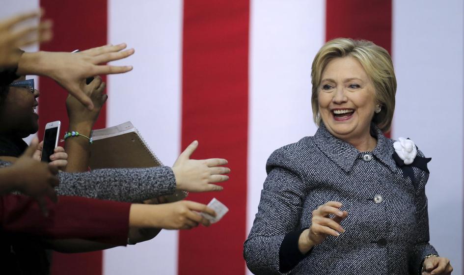Hillary Clinton obiecuje kontynuację przywództwa USA