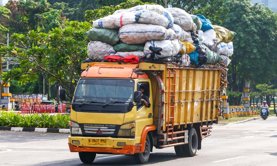 Toyota i Daimler łączą siły przeciwko konkurencji z Chin. Tworzą ciężarowego giganta