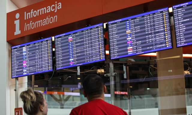 Der Chopin-Flughafen bleibt am Boden.  Flüge nach Deutschland und Israel gestrichen