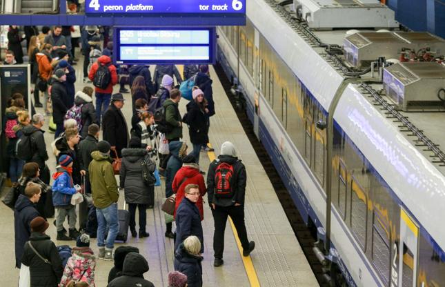 PKP przygotowuje się na tłumy w listopadzie