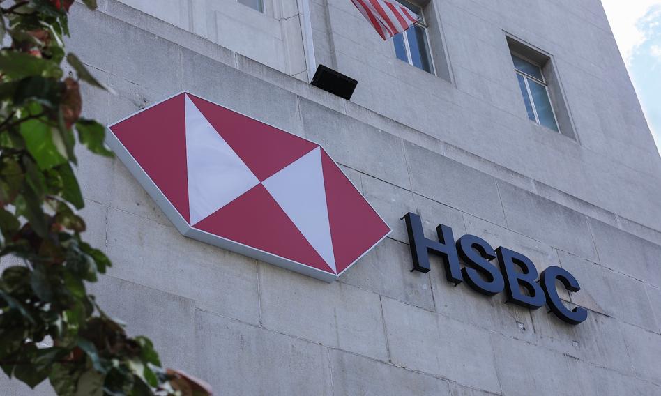 Gigant finansowy zwalnia. W Polsce bez pracy prawie 200 osób