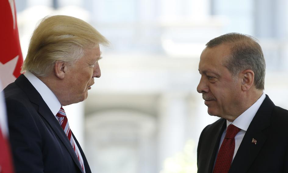 Rośnie napięcie na linii USA-Turcja. Gospodarka cierpi przez politykę