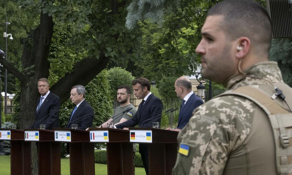 Niemcy, Francja, Włochy i Rumunia za nadaniem Ukrainie statusu kandydata do UE