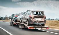 Kupujesz auto używane? Większość oferowanych w Polsce jest po wypadku lub ma cofnięty licznik