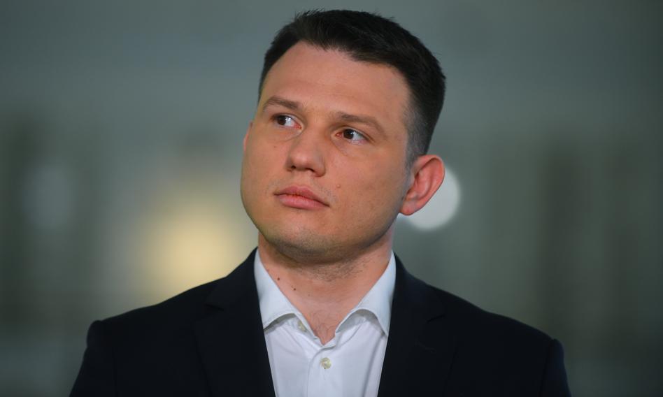 Mentzen zdradził, jak się wzbogacić, i ma na pieńku z NBP? Nie daj się oszukać