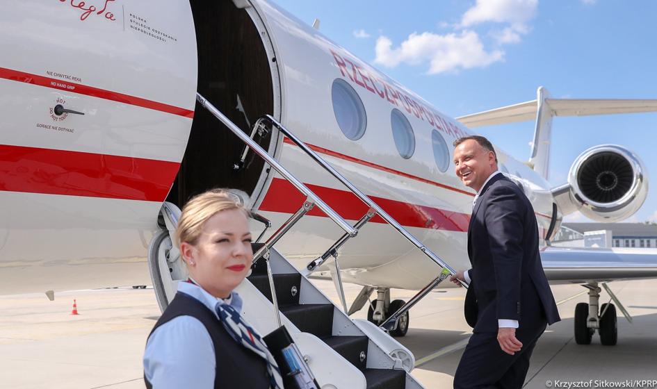 Samoloty dla VIP-ów nie doleciały