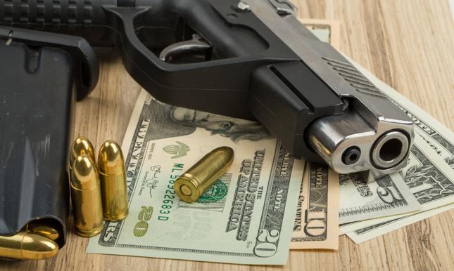 USA: kradli sprzęt wojskowy i sprzedawali go na eBayu