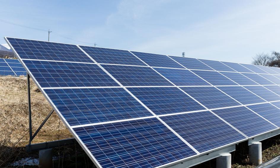 Boryszew rozważa uruchomienie farm solarnych i wiatrowych z powodu dużych zwyżek cen prądu