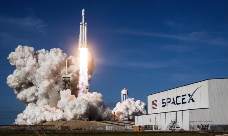 SpaceX w górę, Netflix w dół. Wall Street zareagowała na wyniki kwartalne