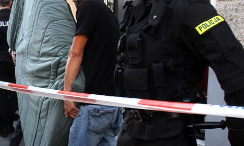 Policja użyła siły wobec protestujących. Eksmisja matki z dzieckiem na terenach sprzedanych przez Kościół