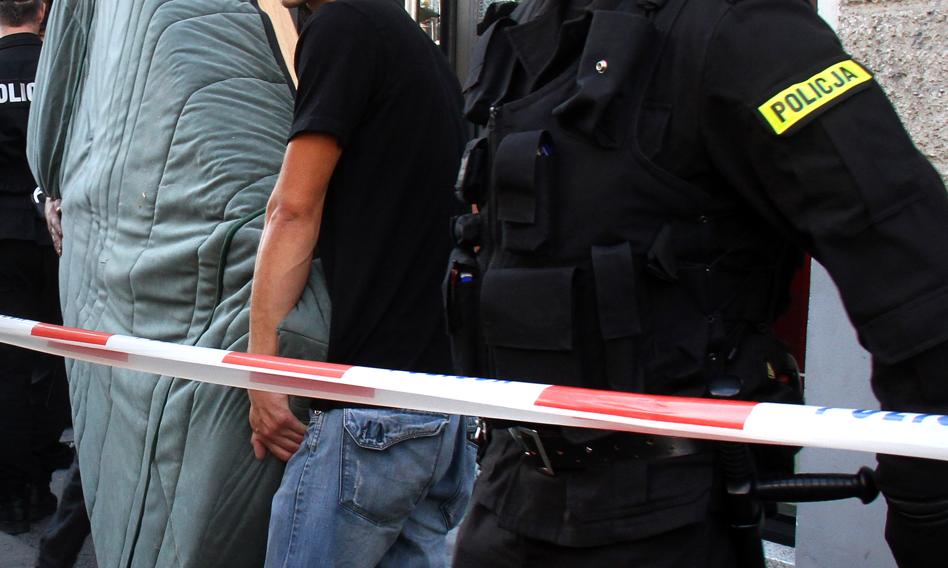 Policja użyła siły wobec protestujących. Eksmisja matki z dzieckiem na terenach sprzedanych przez Kościół